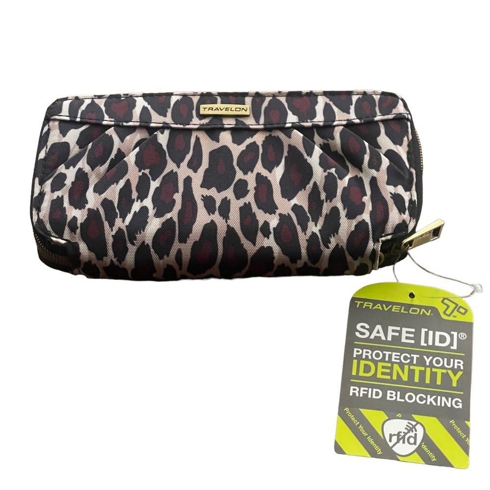 Travelon Wristlet Wallet Clutch Red Cheetah Print RFID Blocking Technology New